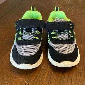 Stride Rite 360 6M Toddler Sneaker Wide Feet